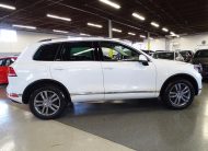 2016 Volkswagen Touareg VR6 Luxury