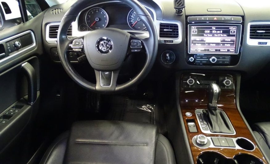 2016 Volkswagen Touareg VR6 Luxury